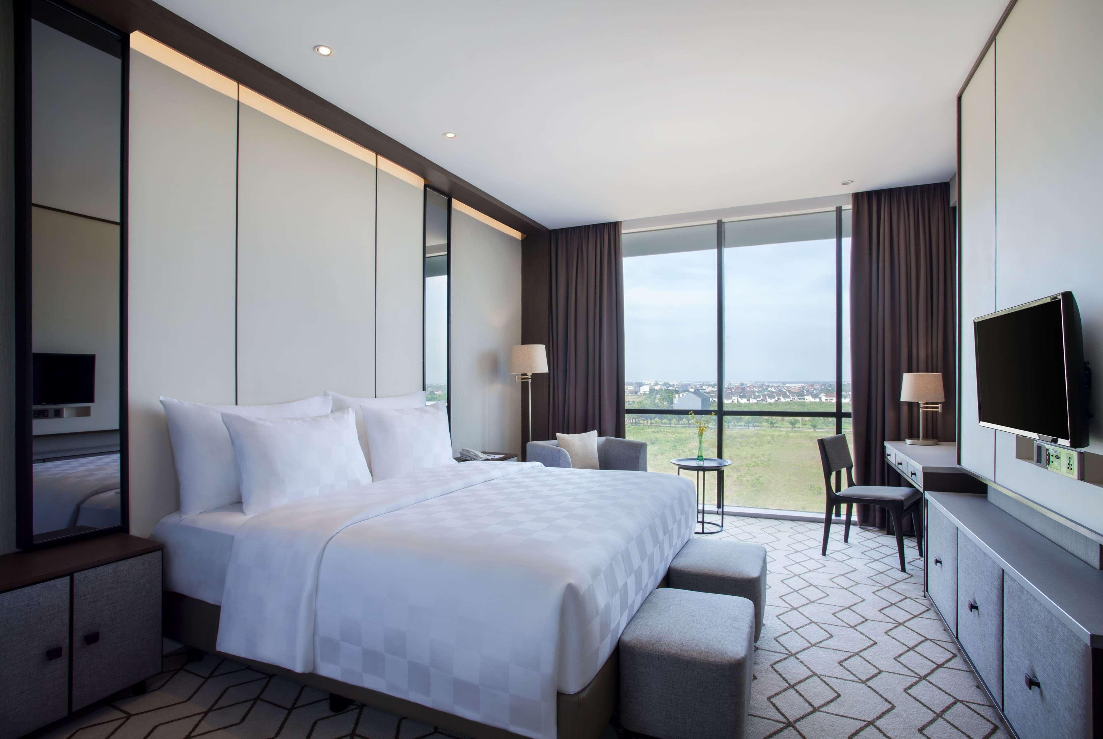 Wyndham Opi Hotel Palembang Exterior foto
