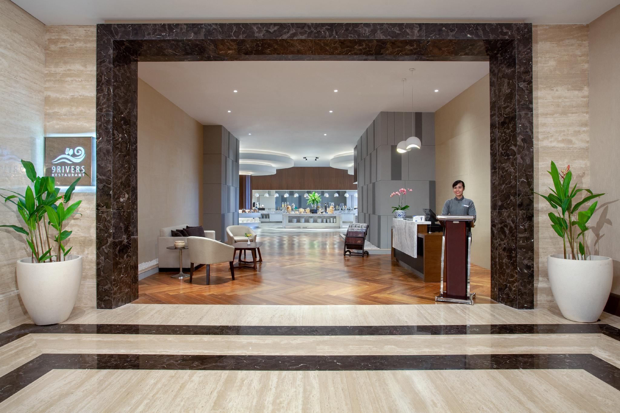 Wyndham Opi Hotel Palembang Exterior foto