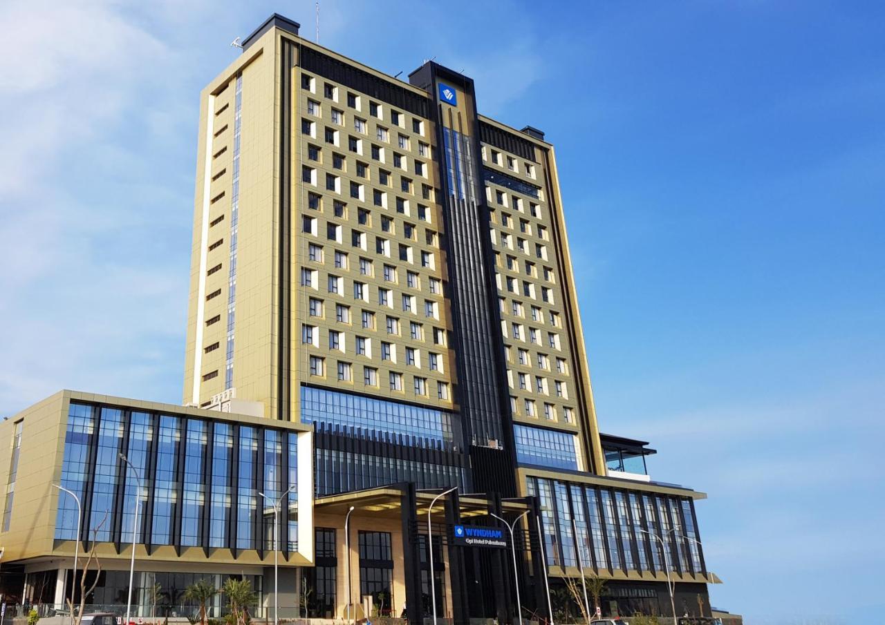 Wyndham Opi Hotel Palembang Exterior foto