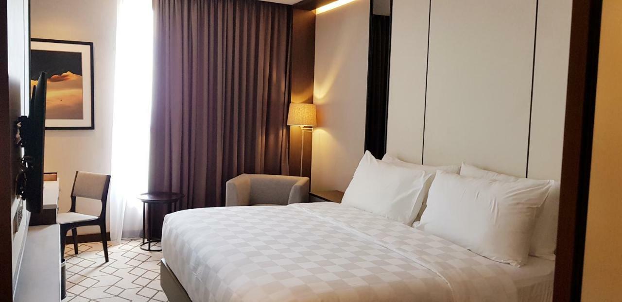 Wyndham Opi Hotel Palembang Exterior foto